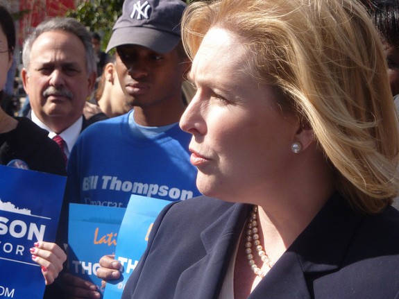 22 Senators Demand President Obama Exercise Executive Action on Immigration