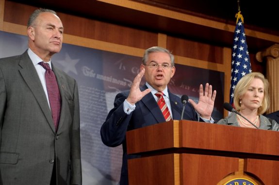 Sen. Menendez Introduces Comprehensive Alternative to Enforcement-Only Immigration Legislation