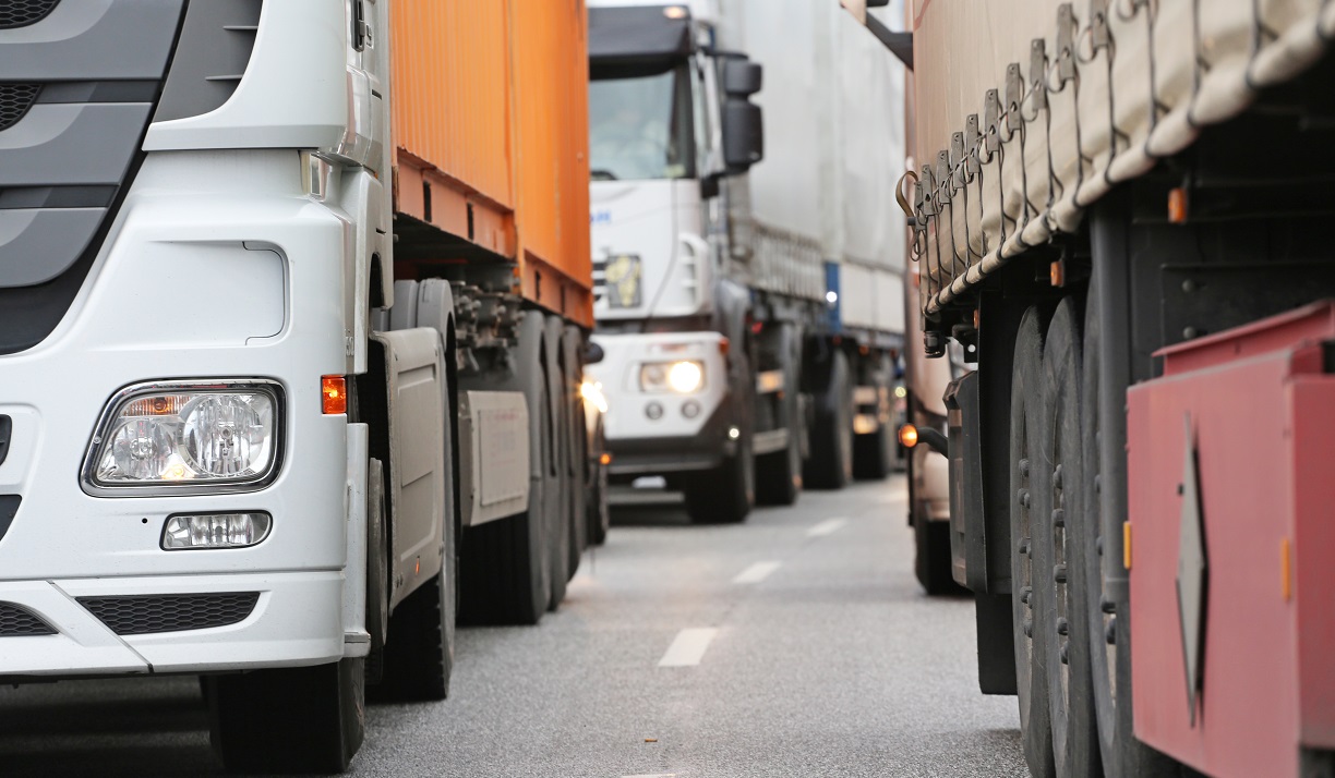 Abbott’s Anti-Immigrant Blockade Cost the US Billions in Just a Few Days 