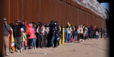 Asylum Seekers Ask Court to Block Turnback Policy
