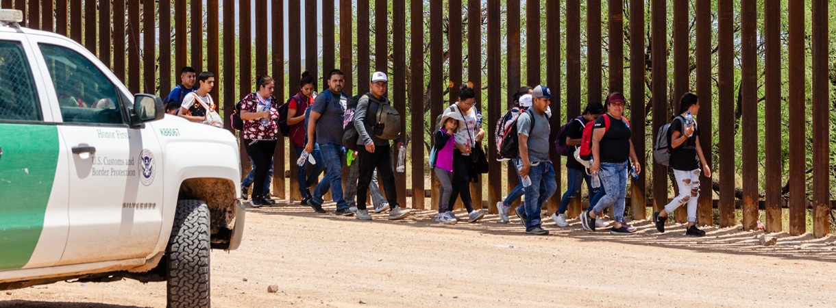 New USCIS Asylum Interview Rule Could Speed Up Deportations of Asylum Seekers
